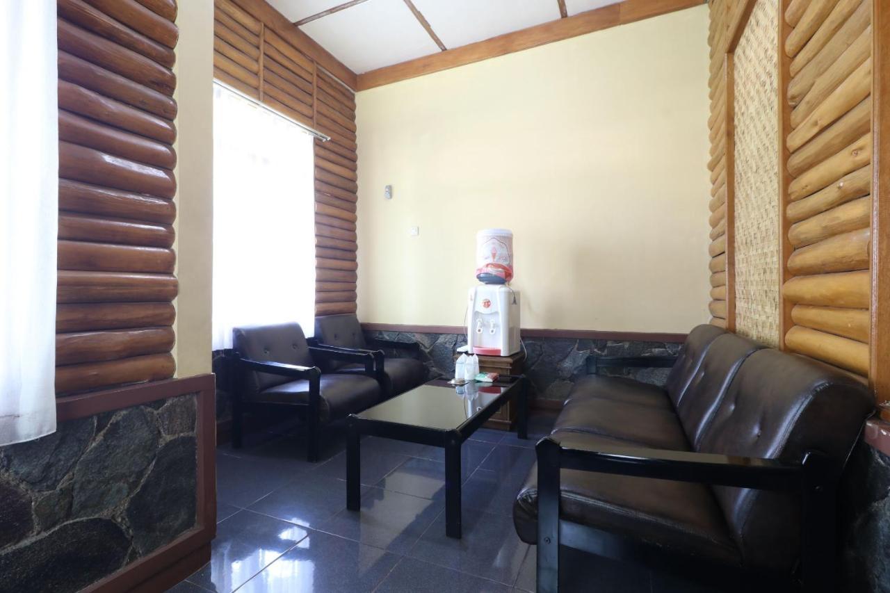 Kampung Pa'go Hotel *