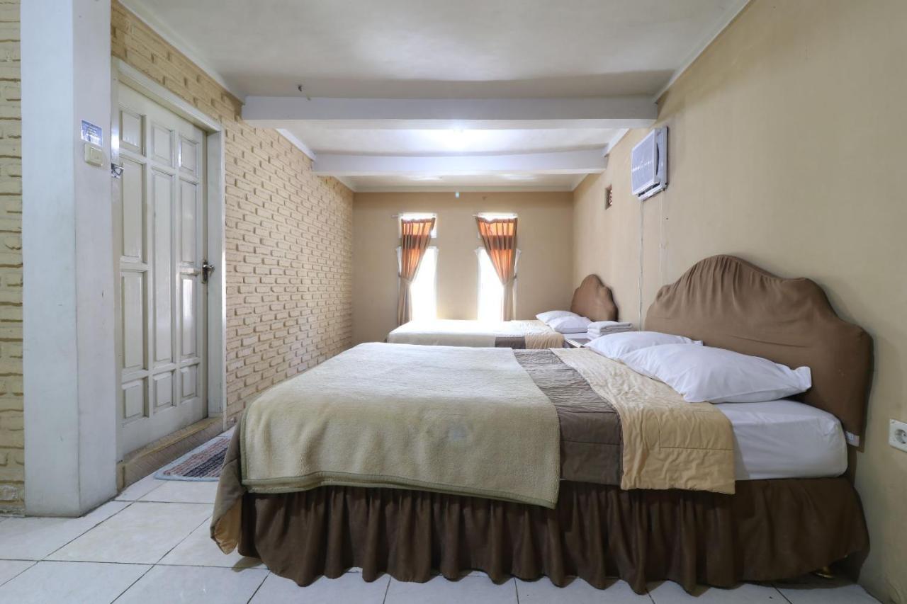 Kampung Pa'go Hotel *