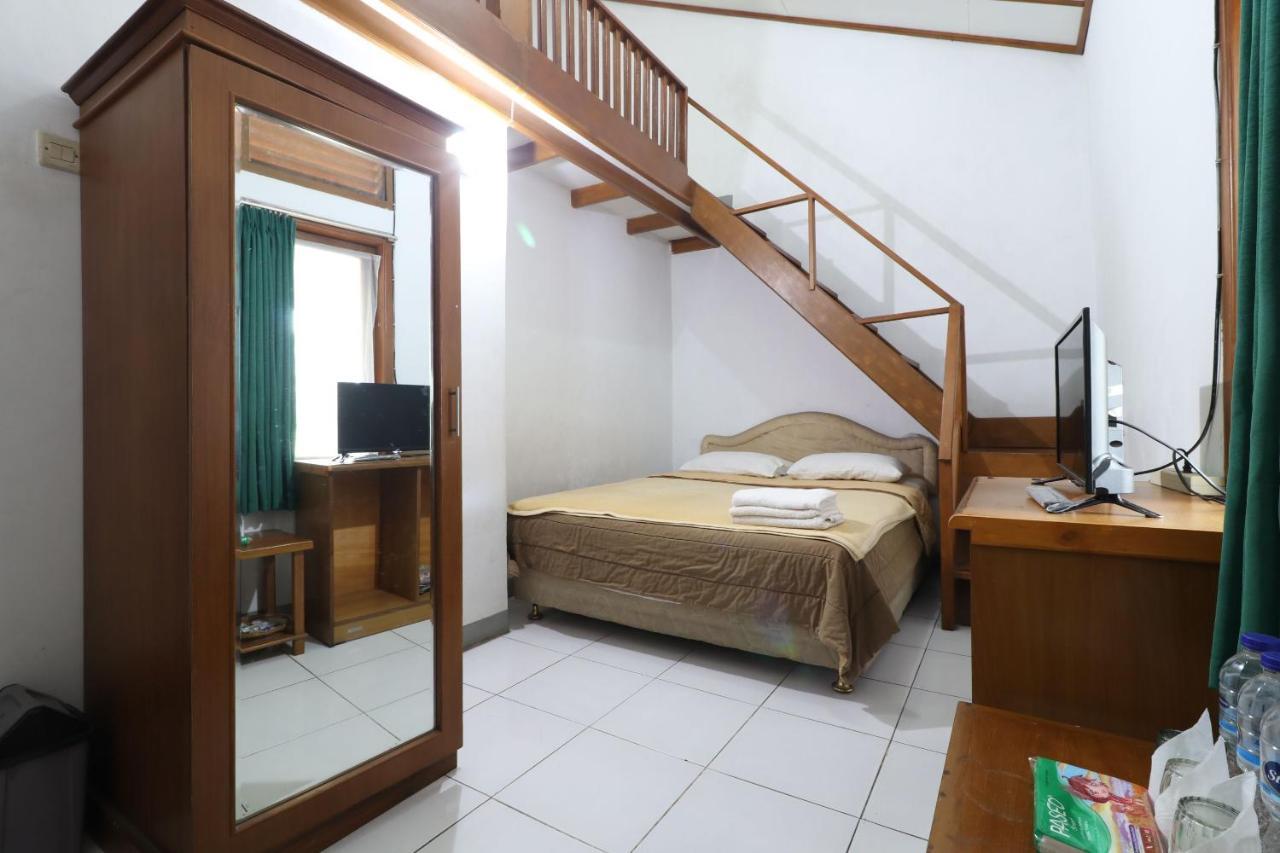 Kampung Pa'go Hotel
